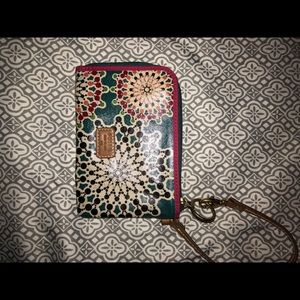 Fossil Wristlet