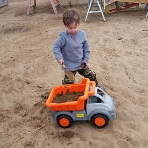 Meet your Posher, Debbie