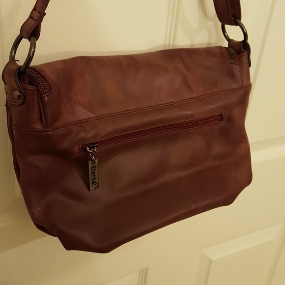 Eternel Leather Shoulder Bag - Picture 4 of 8
