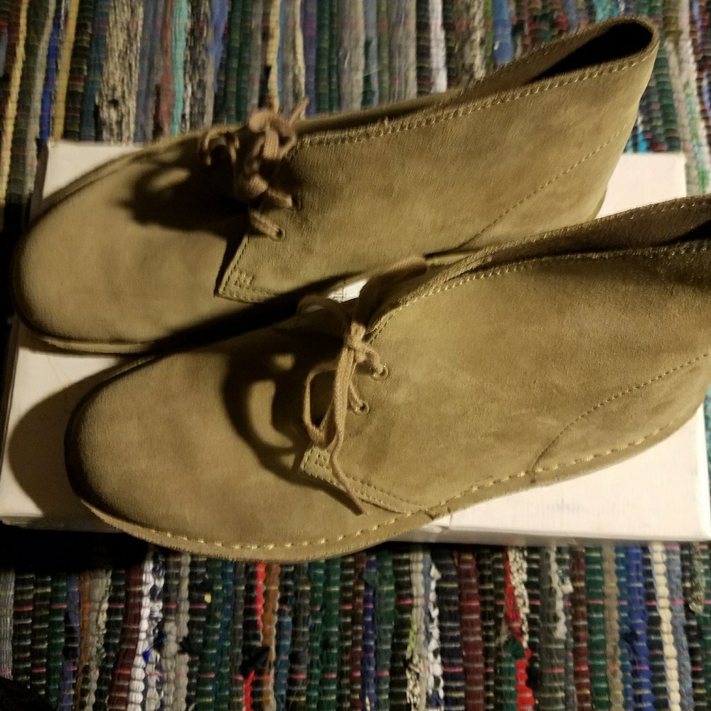 Clarks - Picture 2 of 2