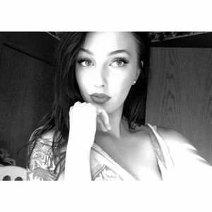 Meet your Posher, Briana