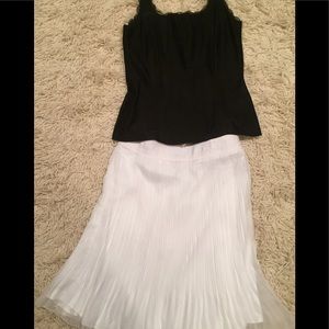 White House Black Market Skirt Sz 6, top Sz Med