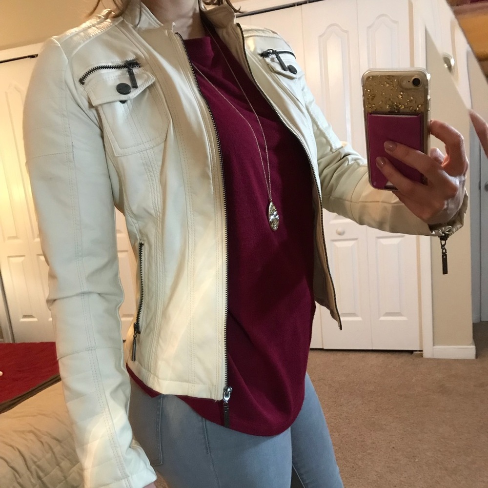 🚩 Vegan Leather Jacket