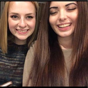 Meet your Posher, Chloe