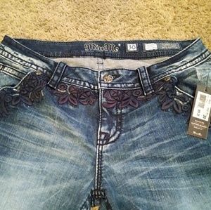 Miss Me Jeans Embroider Designed Front