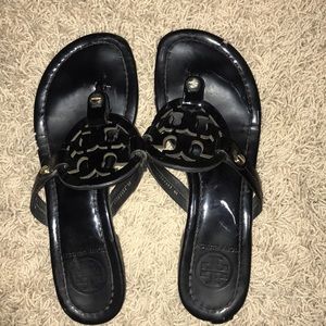 Tory burch black sandals- MAKE OFFERS