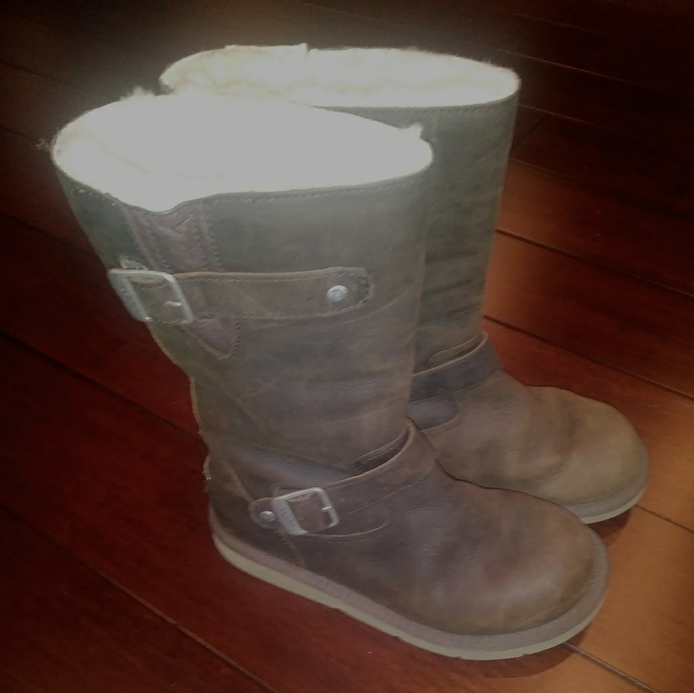 Like New Condition Ugg Australia Boots 6