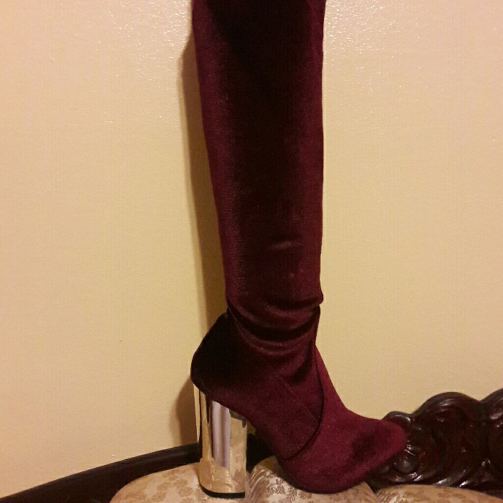 Charles Albert wine suede boots