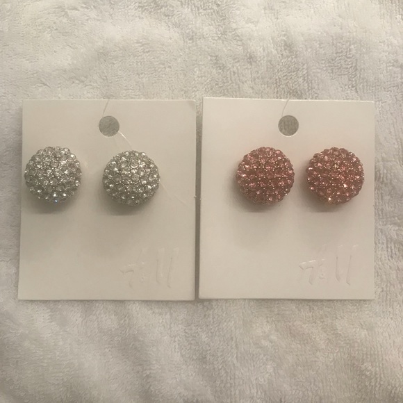 Two pairs of earrings from H&M, clear and pink. - Picture 1 of 2