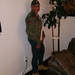 Meet your Posher, Tahj