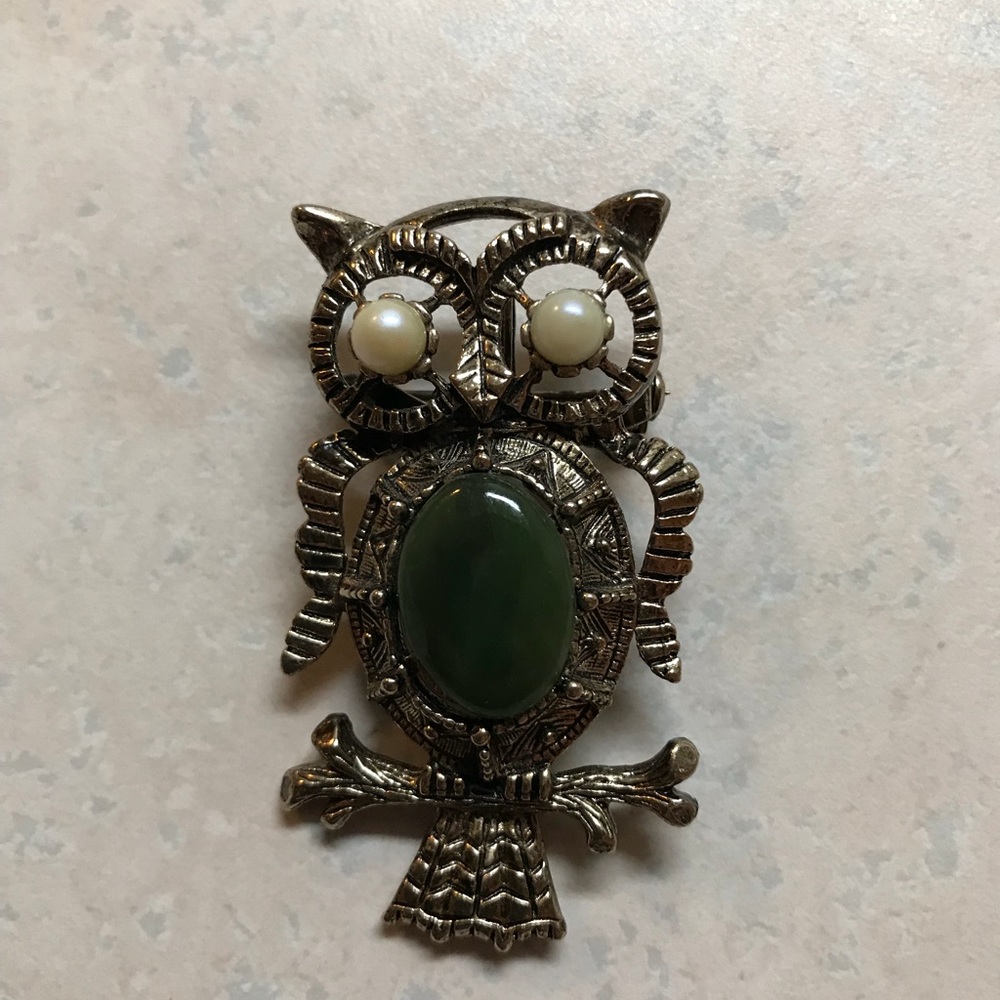 Vintage owl brooch