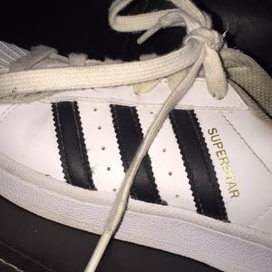 ADIDAS superstars size 4!!