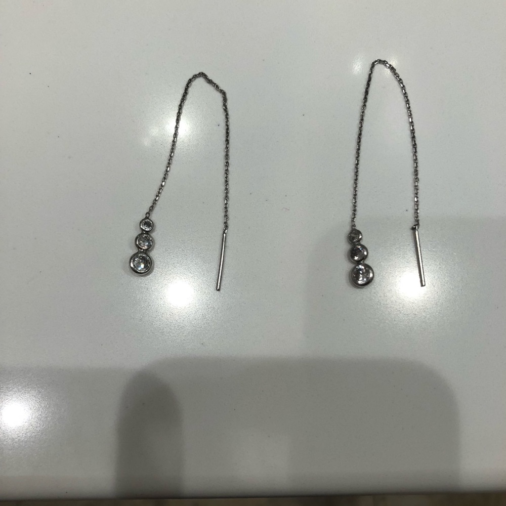 Silver rhinestone drop/dangle earrings
