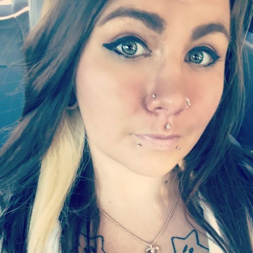 Meet your Posher, Leah