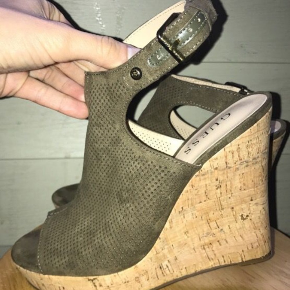 GUESS wedge heels Women's size 8 shoes.