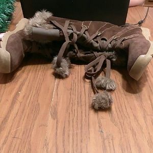 Woman's size 9 sporto waterproof snow boots