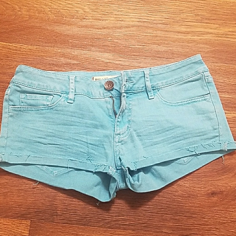 Bullhead black shorts