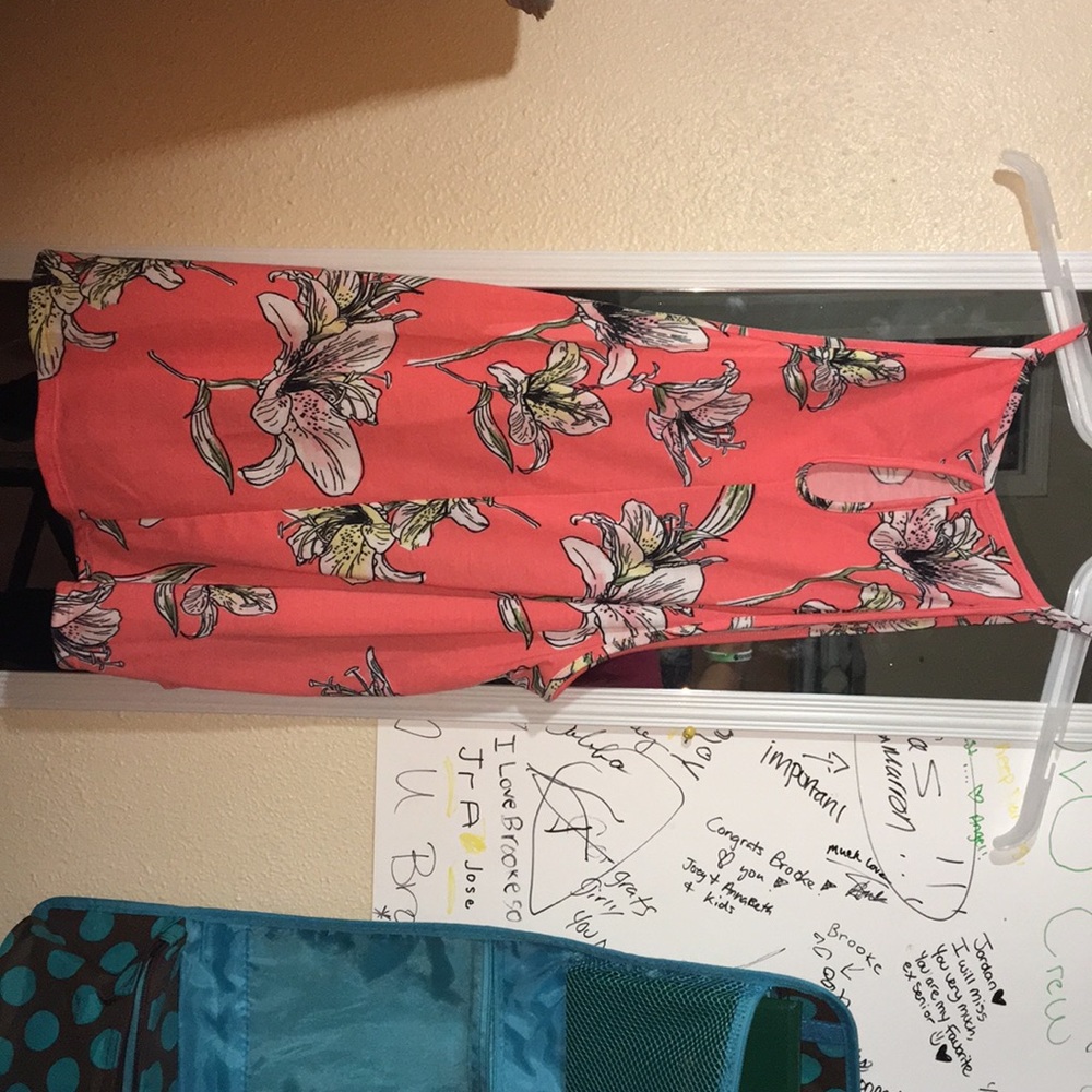 Top - Picture 3 of 4