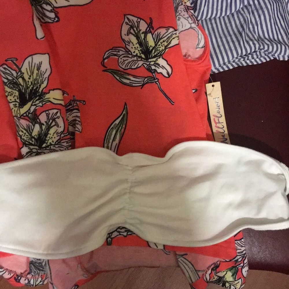 Top - Picture 4 of 4