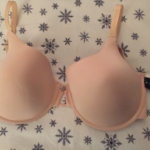 Parisa nude bra 36H