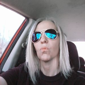 Meet your Posher, Linda