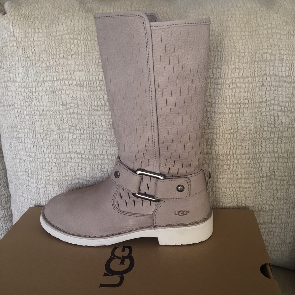 💕❤️UGG Shani Classic Tall Boot❤️💕