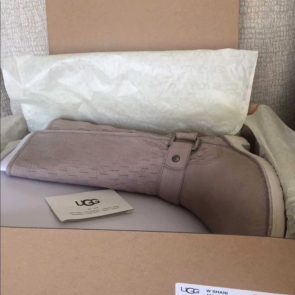 💕❤️UGG Shani Classic Tall Boot❤️💕 - Picture 5 of 8