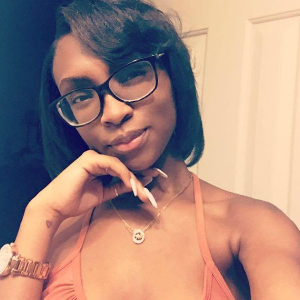 Meet your Posher, Jazmine