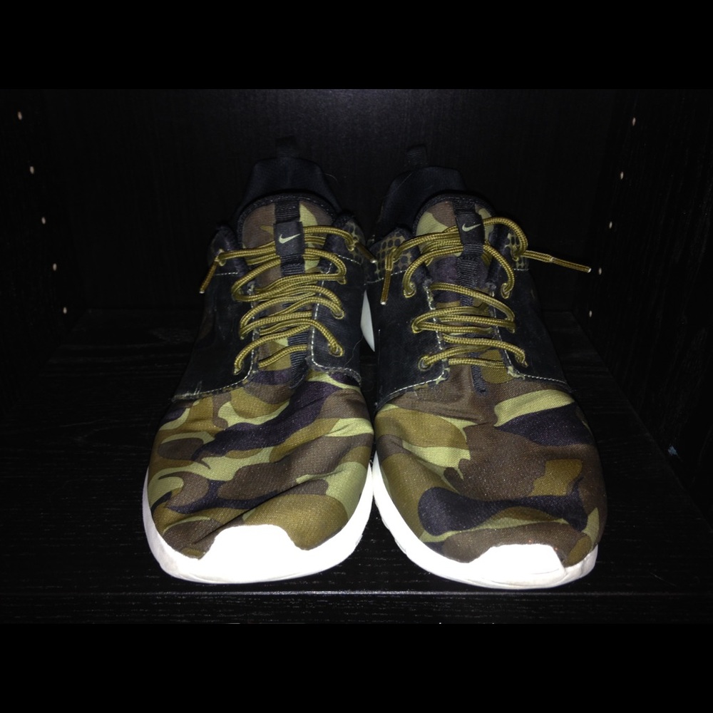 Custom Nike Roshe Run Camo