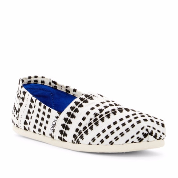 NIB TOMS Classic Stitched Slip-On Shoe - Picture 2 of 4