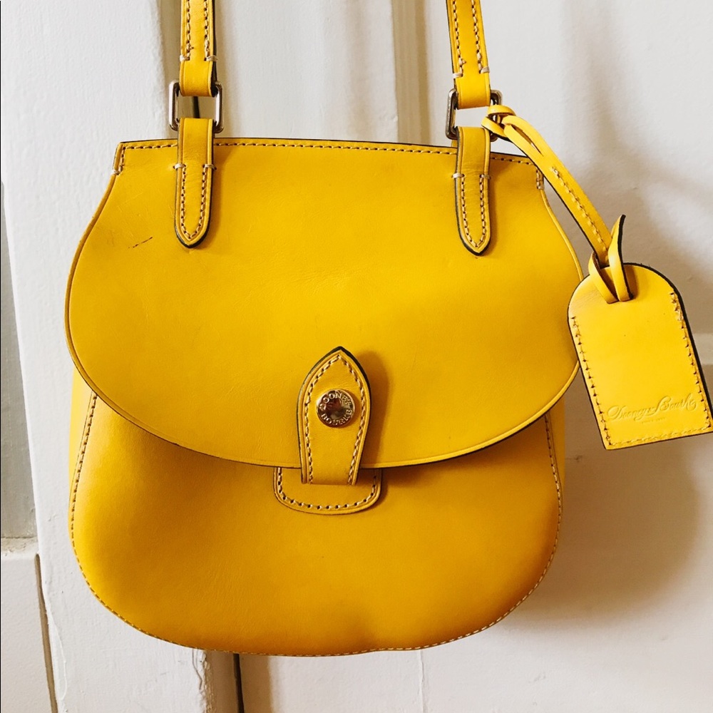 🌻Sunflower Yellow Dooney and Bourke Cross Body🌻 - Picture 2 of 7