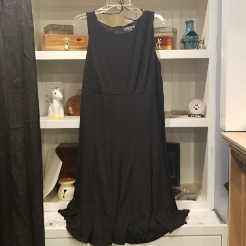 Jessica Howard Dress
