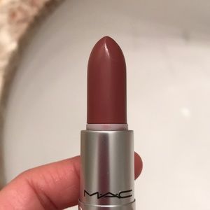 MAC Cremesheen lipstick