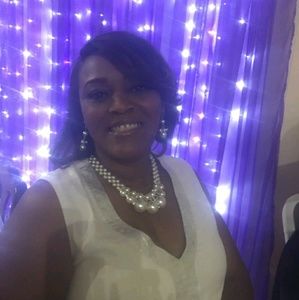 Meet your Posher, Pamela