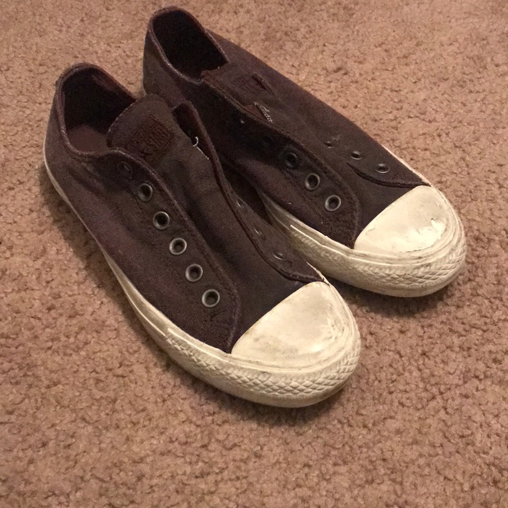 Converse distressed sneakers