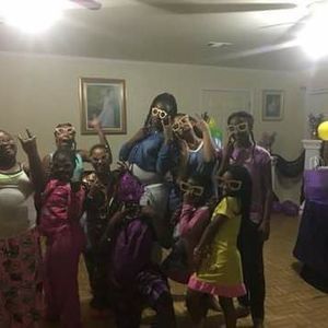 Meet your Posher, Pamela