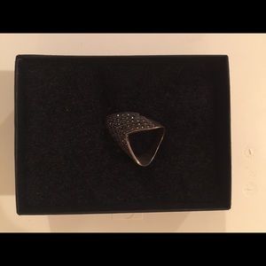 Silver V-ring