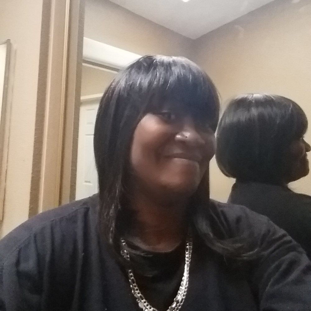 Meet your Posher, Ceora