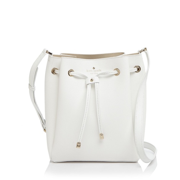 kate spade Handbags - Kate Spade “Cape Drive Harriet” Bucket Bag
