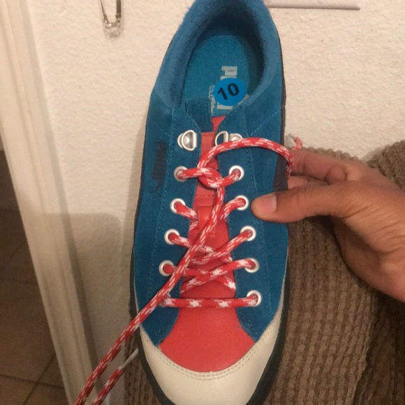 Puma - Picture 2 of 3