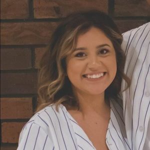 Meet your Posher, Lena