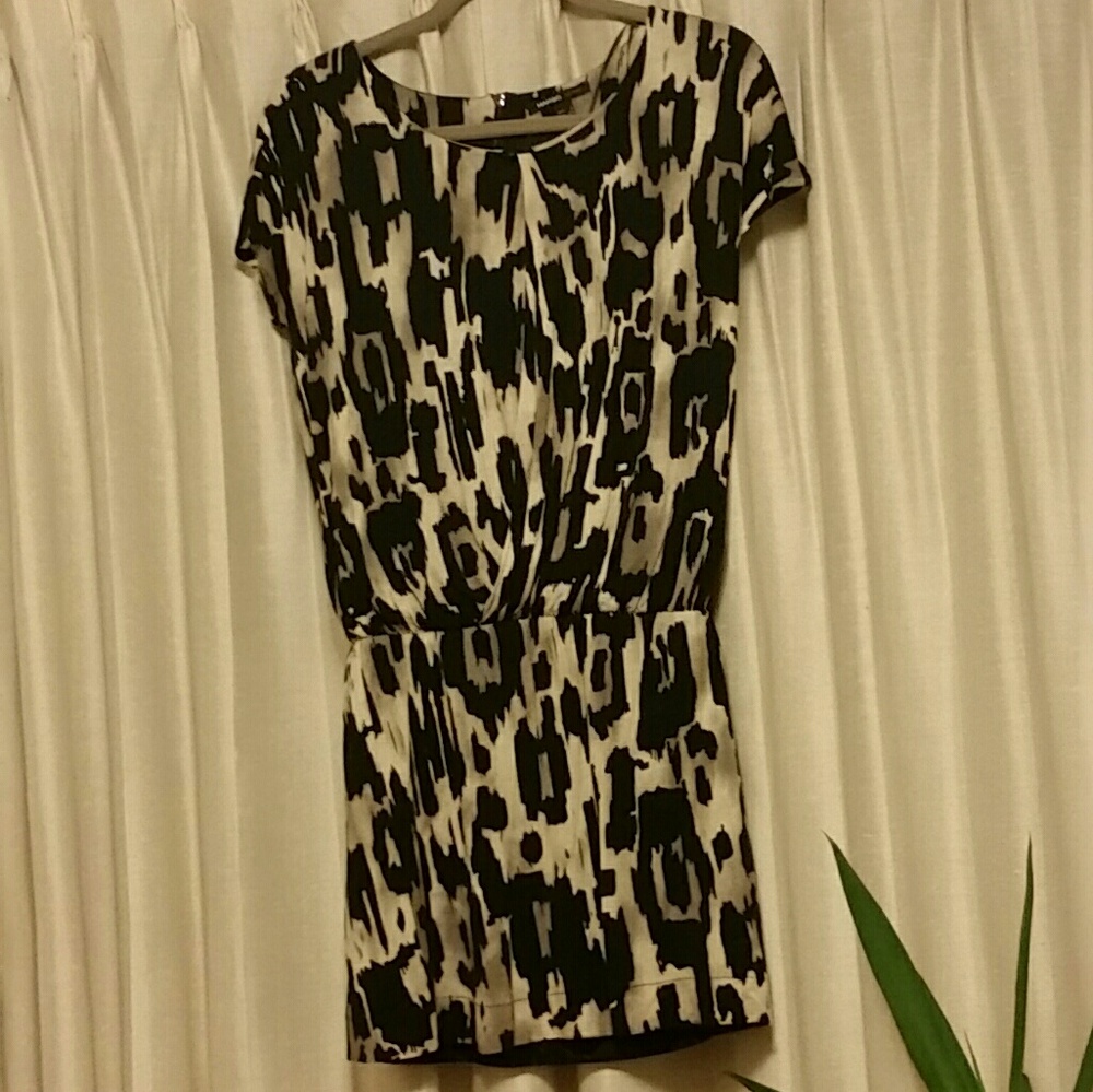 Print mini dress