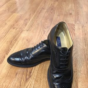 Black shoes