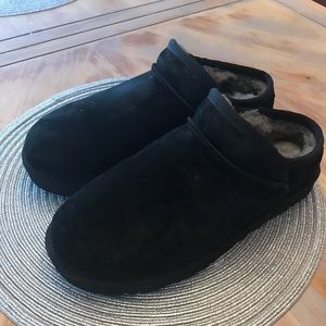 Black UGG ankle booties!
