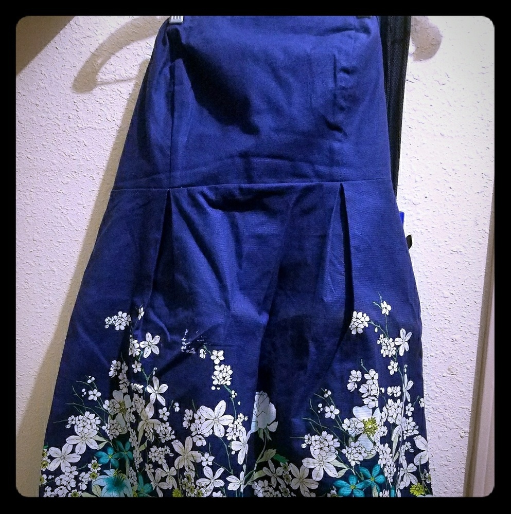 Strapless dress