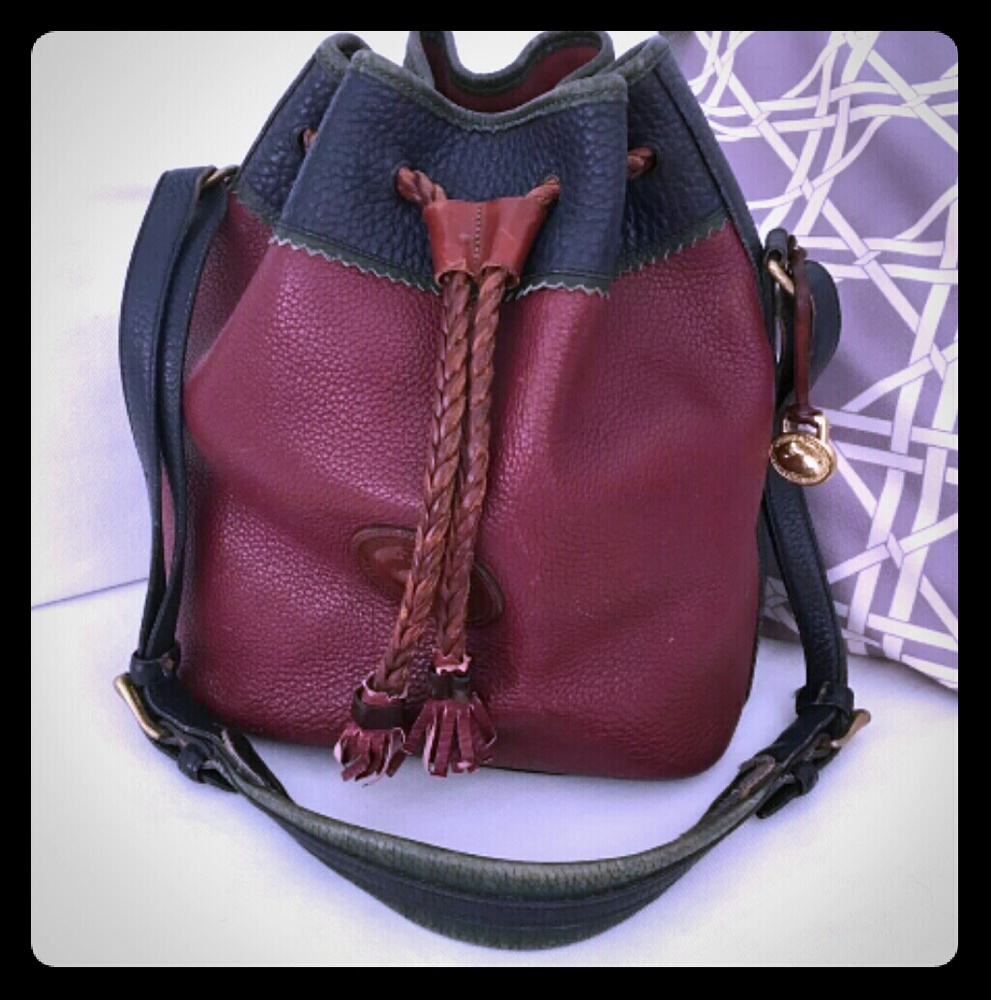 Vintage Dooney & Bourke Teton bucket bag