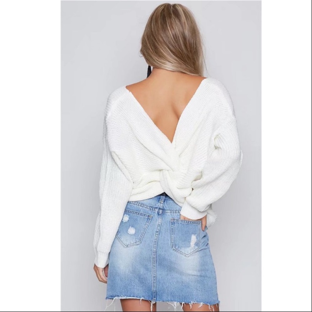 5🌟Sunny Day Sexy White Long Sleeve Cozy Sweater - Picture 2 of 7