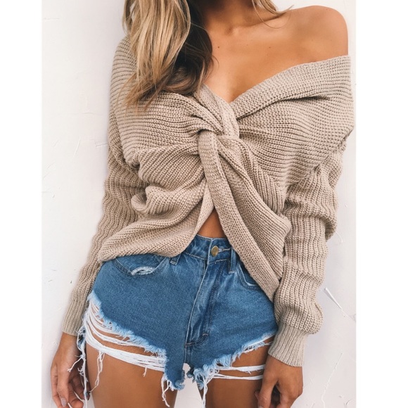 5🌟Sunny Day Sexy Grey Long Sleeve Cozy Sweater - Picture 4 of 8