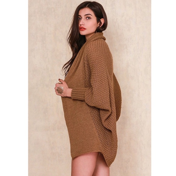 ‘Penelope’ Khaki Knit Batwing Sleeve Cardigan - Picture 3 of 5