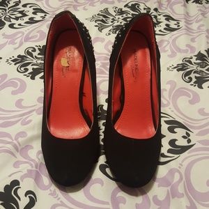 Madeline Stuart Heels